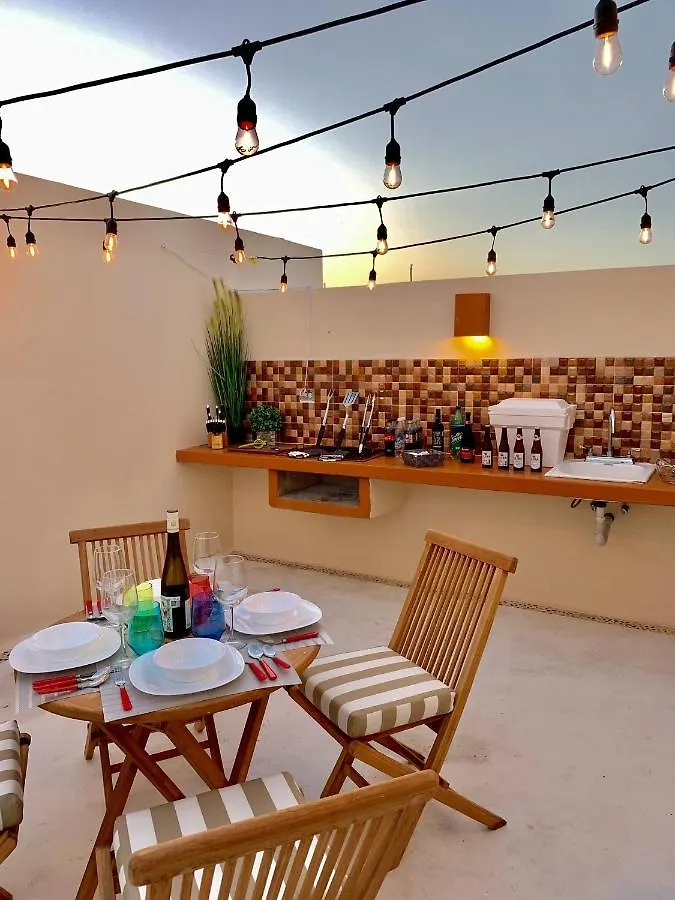 Sleeps 4-6-Amazing 2 Bedroom Ph With Bbq Jacuzzi Tulum Apartment