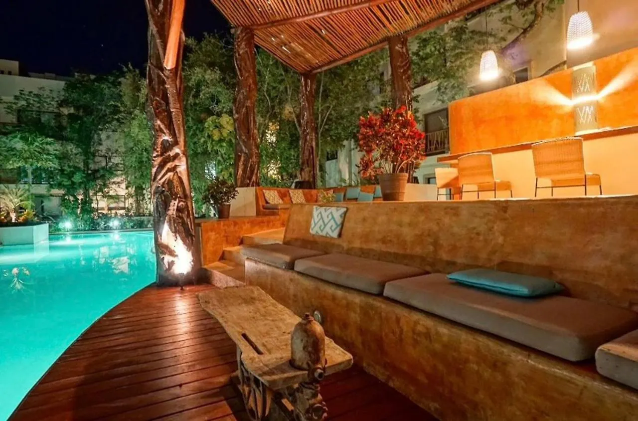 Sleeps 4-6-Amazing 2 Bedroom Ph With Bbq Jacuzzi Tulum 0*,  Mexiko