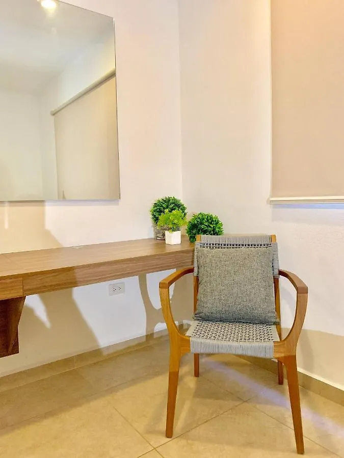 Sleeps 4-6-Amazing 2 Bedroom Ph With Bbq Jacuzzi Tulum 0*,  Mexiko