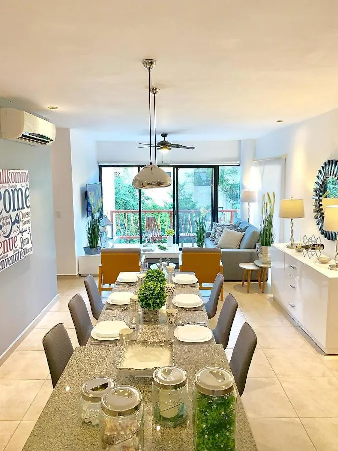 Sleeps 4-6-Amazing 2 Bedroom Ph With Bbq Jacuzzi Tulum 0*,  Mexiko